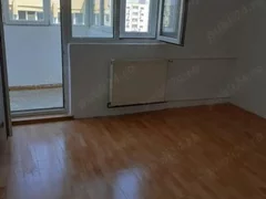 Mihai Bravu, Pasajul Obor, bloc mixt, decomandata